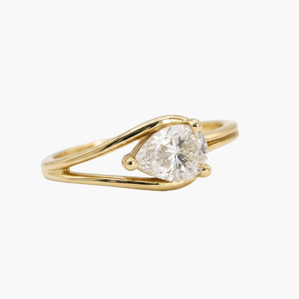East West Pear Ring